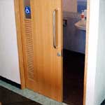 トイレ入口
